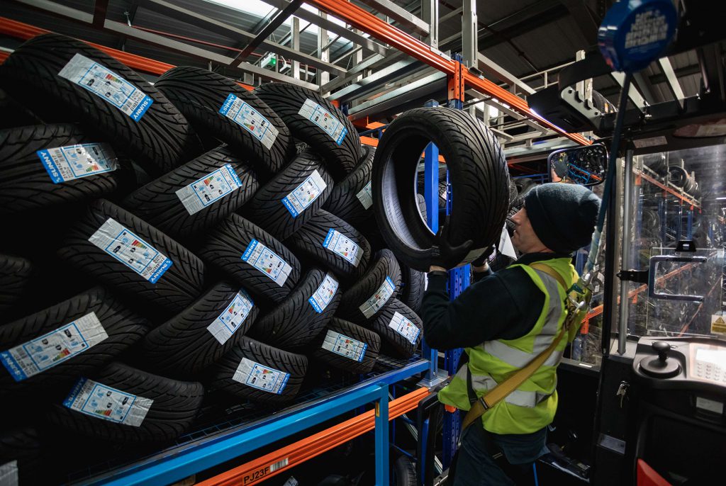 Car, Van & 4×4 Tyres